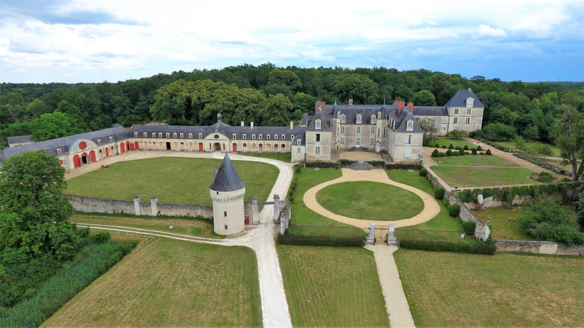 Chambres D'Hotes Au Chateau De Gizeux Eksteriør billede